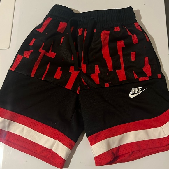 EUC Nike Air shorts - Picture 1 of 6